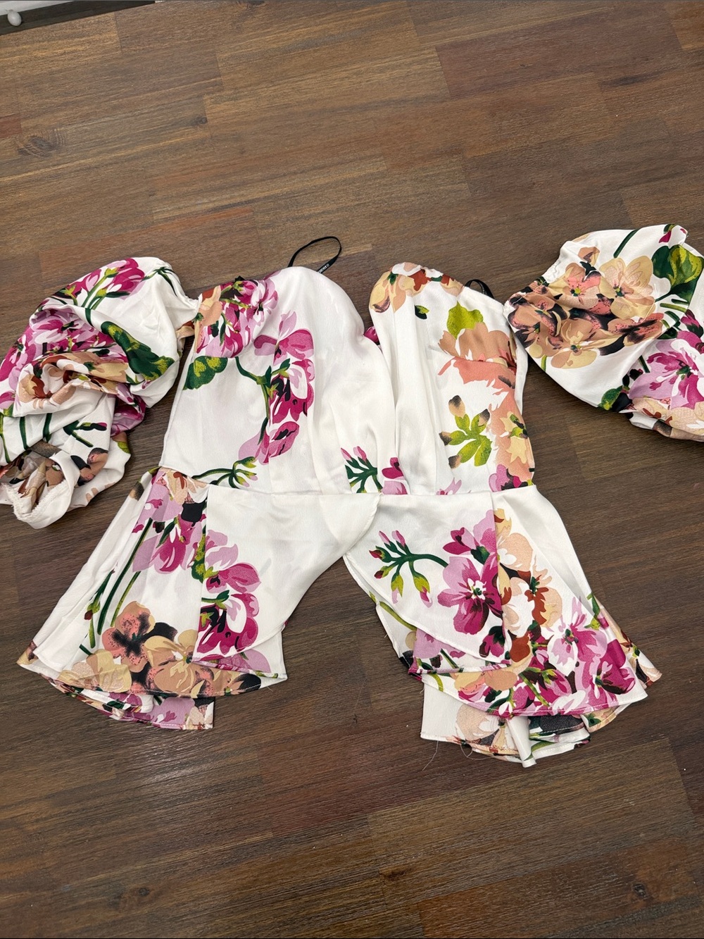 Forever 21 White Floral Off-Shoulder Crop Top